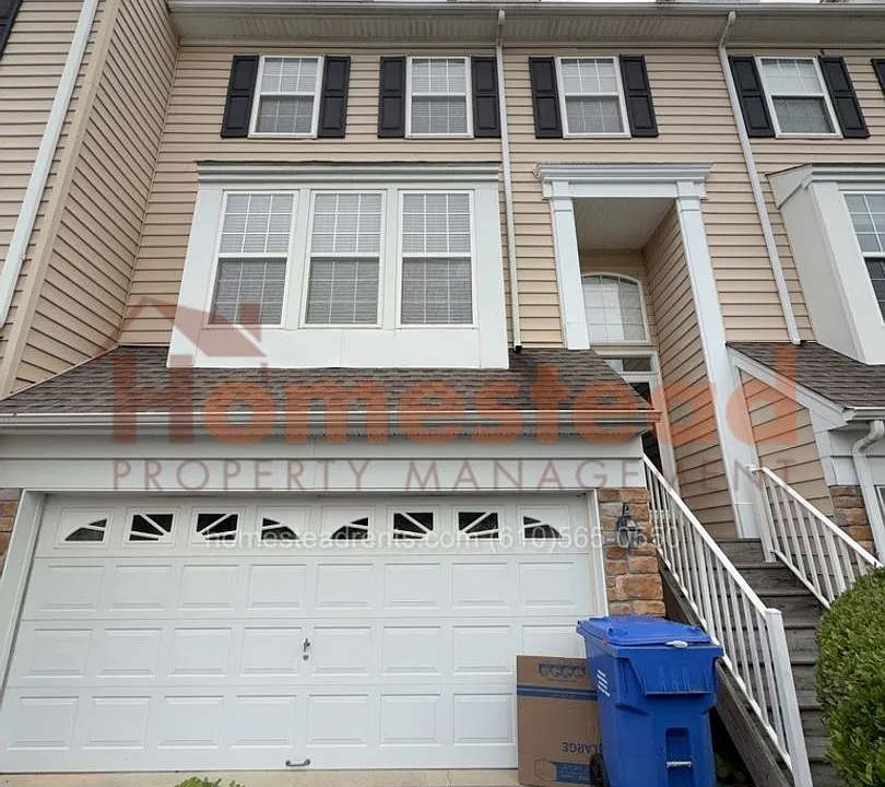 244 S Azalea Ct