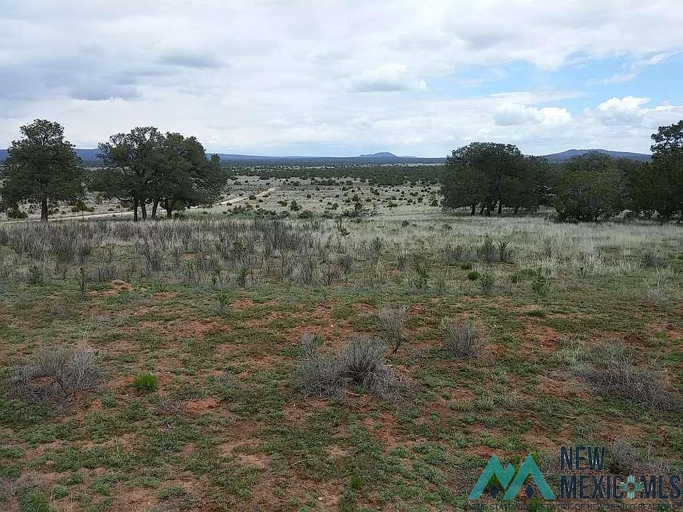 1st image of 7 James Valley
