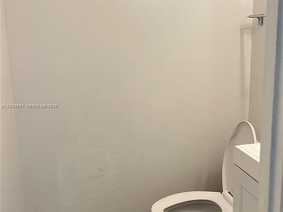 4th image of 6225 Kendale Lakes Cir APT 263