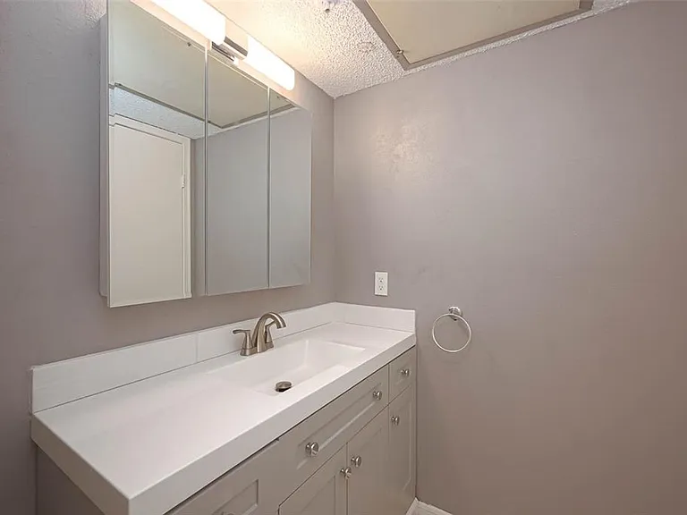 2120 El Paseo St #2108 — Photo 19