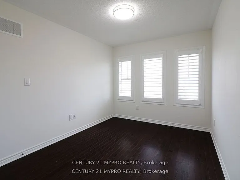 71 Westfield Dr — Photo 30