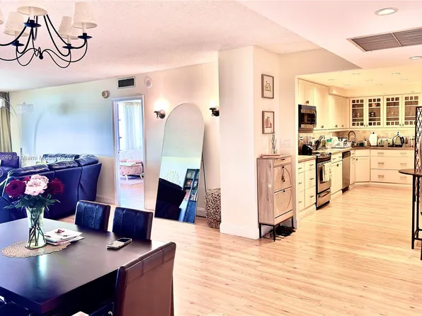 600 Three Islands Blvd APT 905, Hallandale Beach, FL 33009