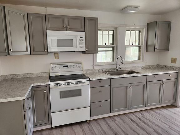 2nd image of 1449 Little Ave
