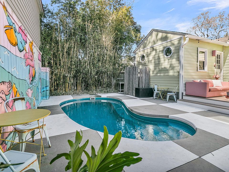 1st image of 119 Simons St