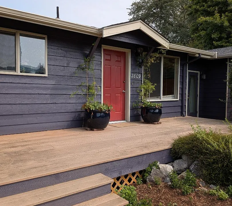 2809 McKenzie Ave