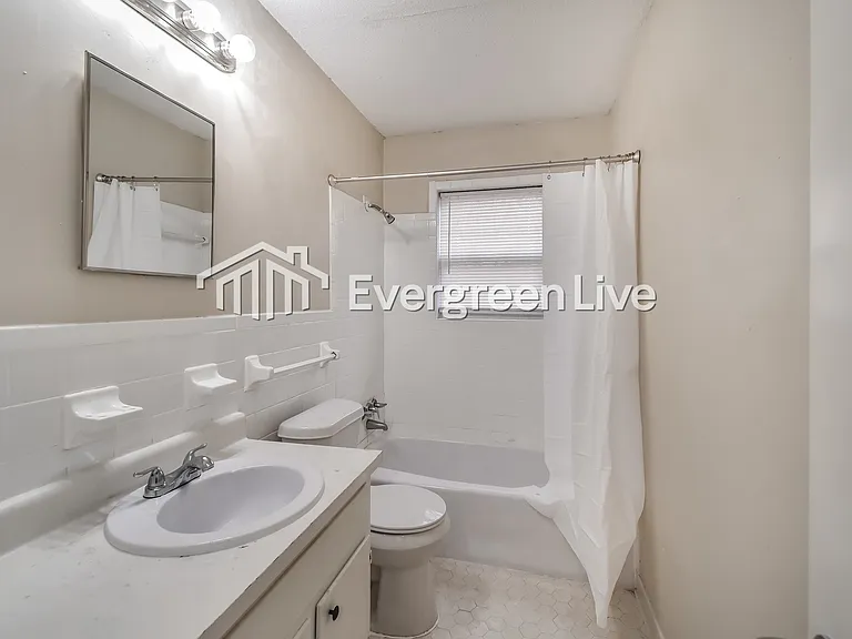 1939 Custer Dr — Photo 13