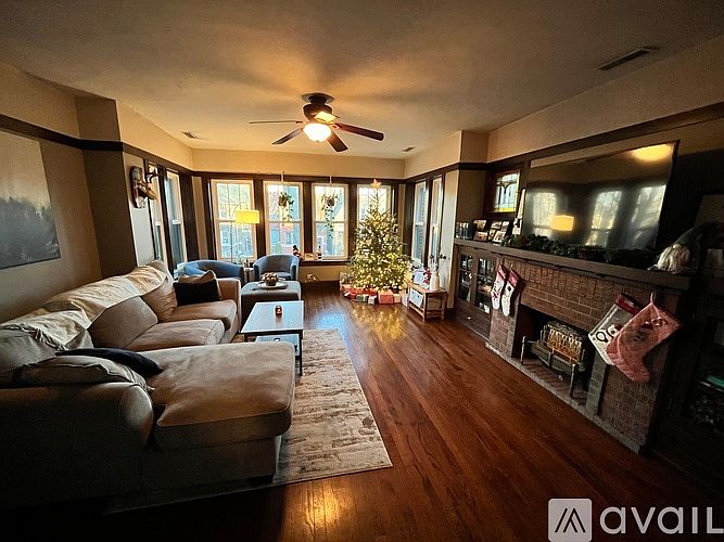 1st image of 4444 N California Ave #2