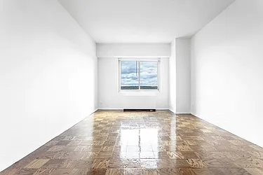 Rented by Olnick Organization