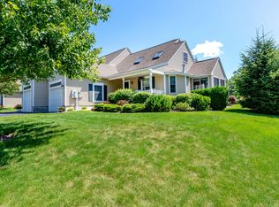 1 Ridgefield Dr #60, Gorham, ME 04038