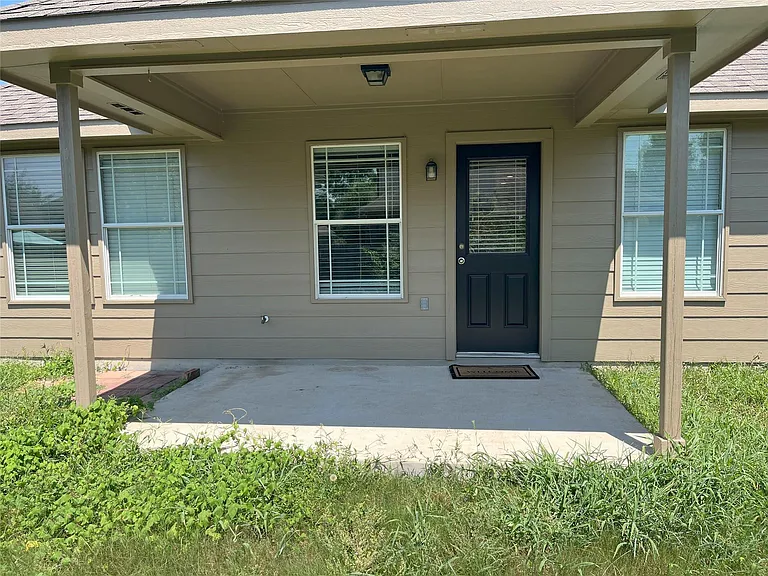 Garlic Creek Dr — Photo 16