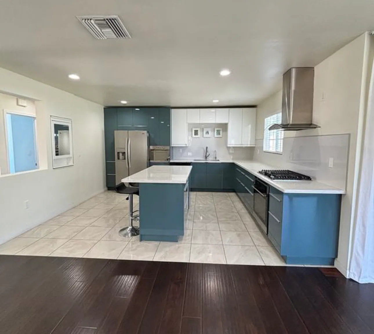 10041 Roselee Dr — Photo 3