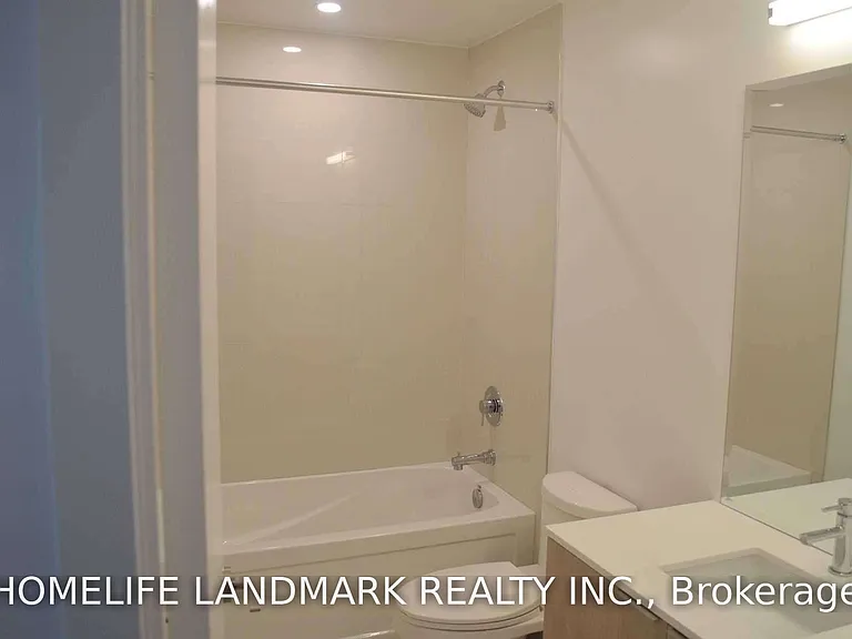 15 Queens Quay St E #1607 — Photo 13