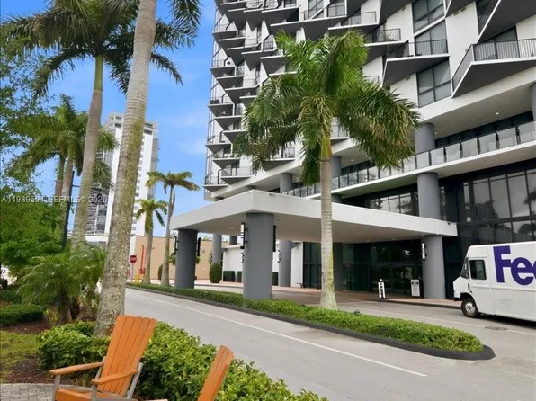 5300 Paseo Dr #1803, Doral, FL 33166