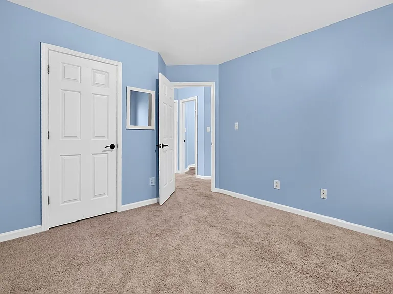 5495 Hampton Ct — Photo 16
