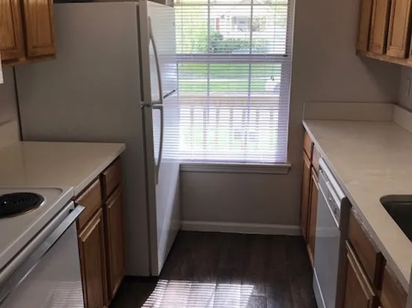 933 Mississippi, 933 Mississippi St #A02065e57, Lawrence, KS 66044