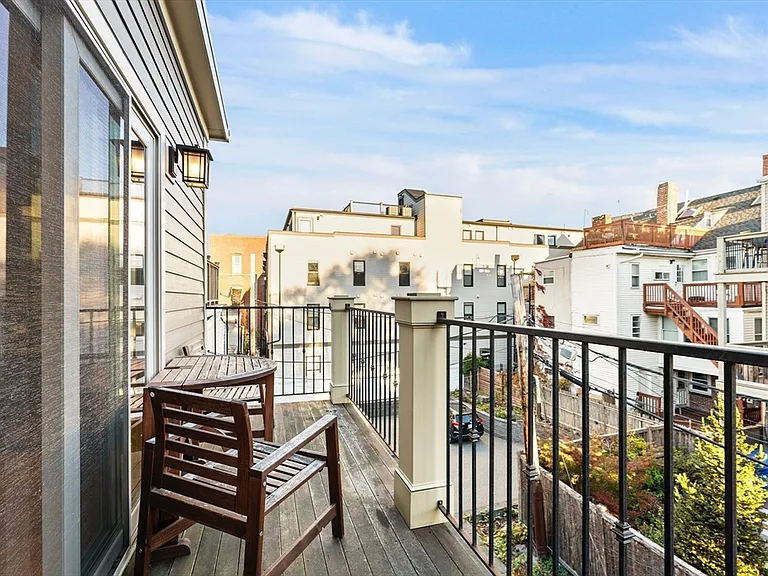 146 Athens St #3 — Photo 22