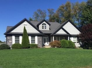 2781 Crows Nest Cir, Uniontown, OH