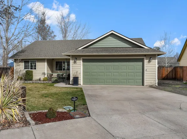 655 NE Fieldstone Ln, Prineville, OR 97754