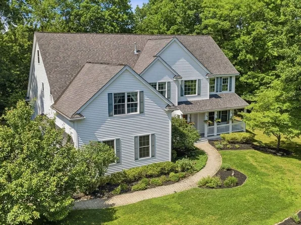 22 Sawyer Ln, Middleton, MA 01949