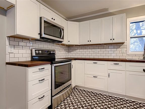 2nd image of 4646 N Olive St