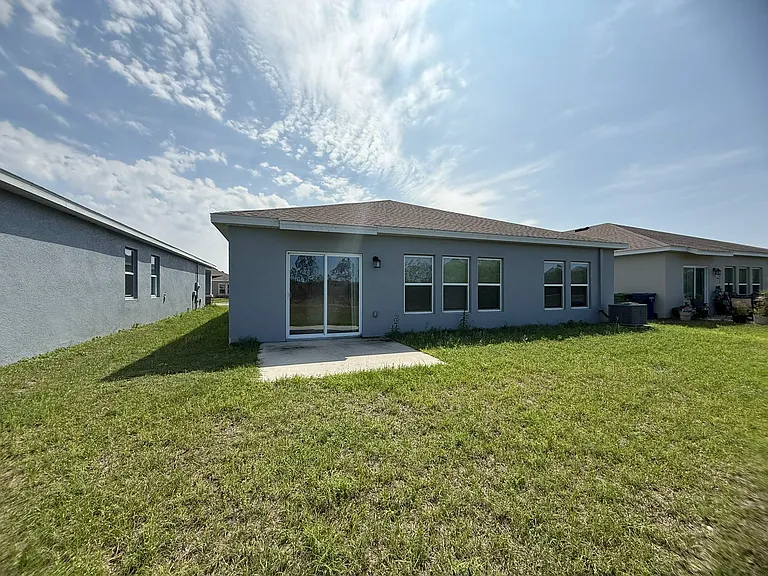 1498 Austin St — Photo 22