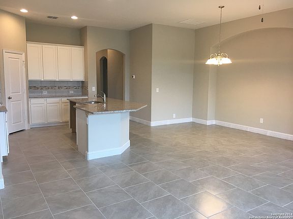 4th image of 1393 Kamryn Way