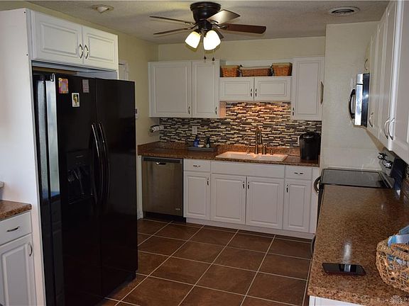 3rd image of 2420 Hackney Dr