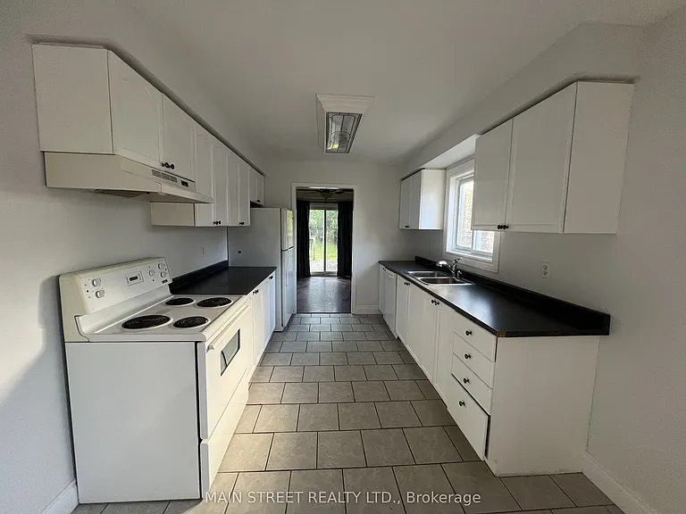 14 Ailsa Dr — Photo 16