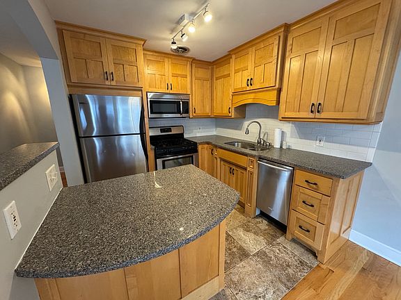 5th image of 2507 Bryant Ave S APT 203