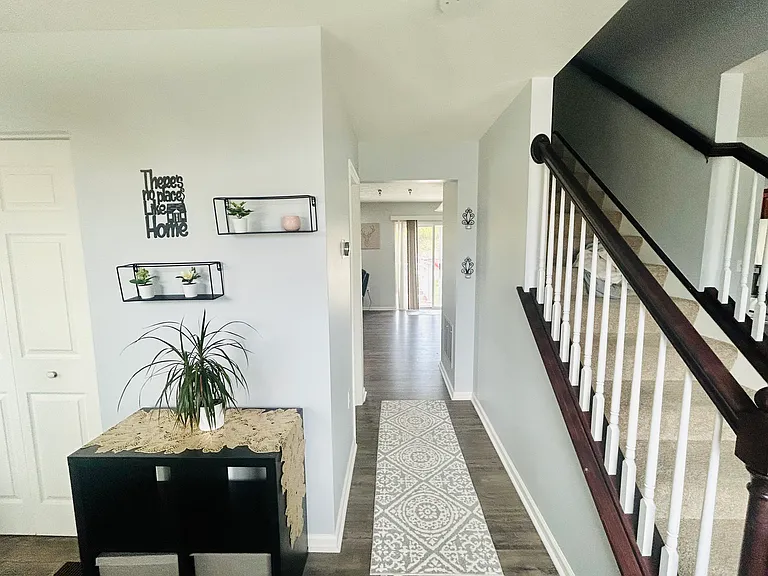 1060 Granite Dr — Photo 15
