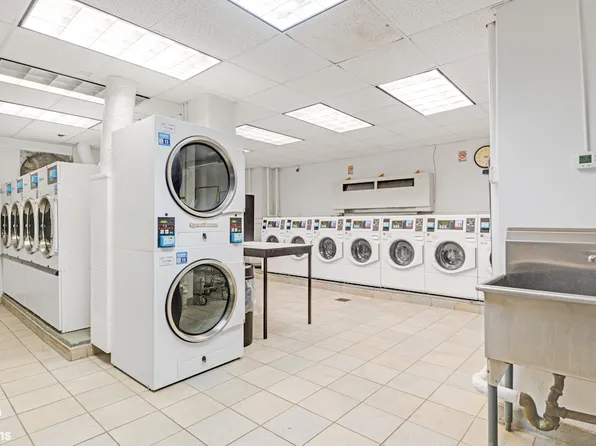 520 East 72nd Street image 8 of 13