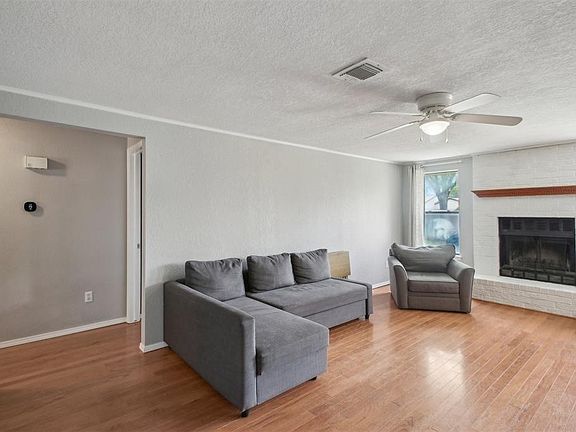4th image of 1412 NE 5th St