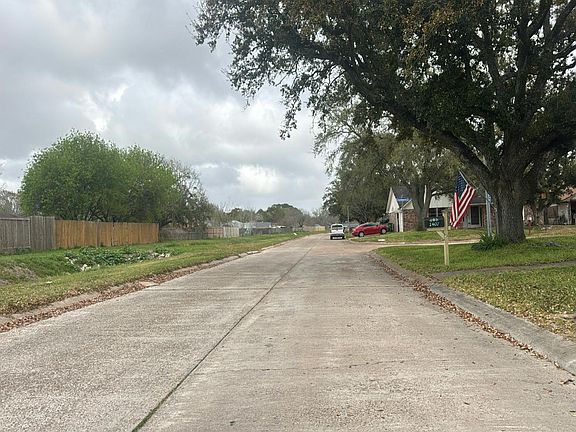 4th image of 1407 E Baker Rd