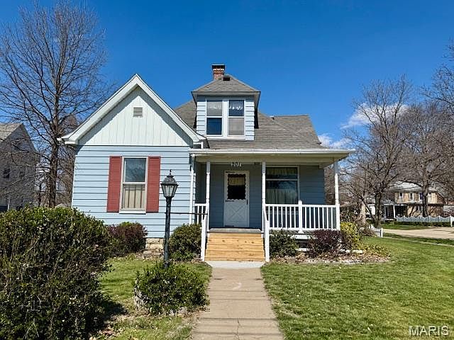 1st image of 201 W Barr Ave