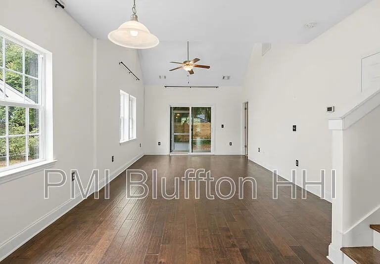 355 Dante Cir — Photo 11