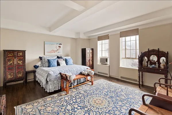 Sold by Corcoran | media 17