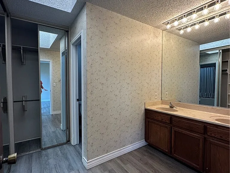 2429 Woodway Dr — Photo 19