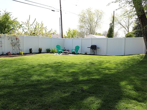 5th image of 1804 E Ramona Ave