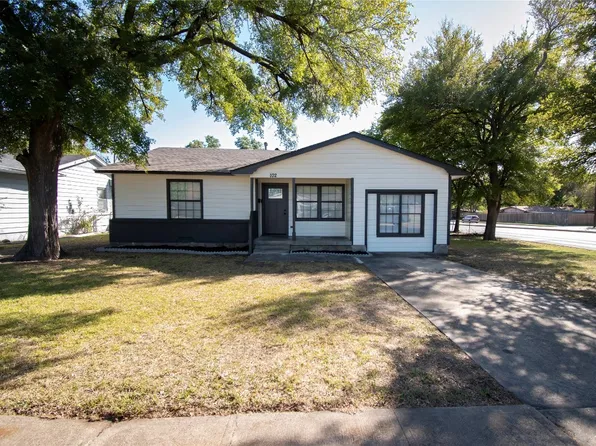 102 E Daugherty Dr, Garland, TX 75041