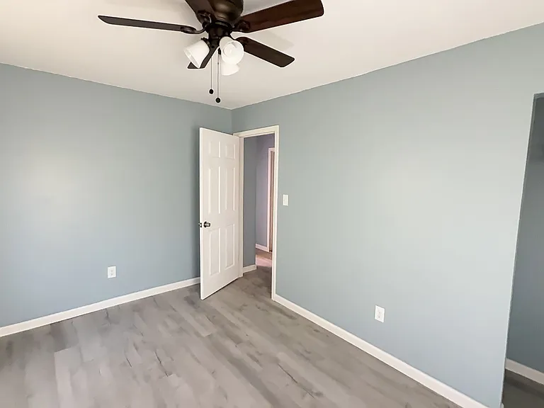 714 McArthur Dr — Photo 4