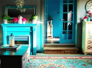 1089 W Auburn Rd, Rochester Hills, MI 48309