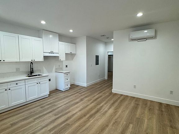 3rd image of 5201 E Anaheim Rd #8