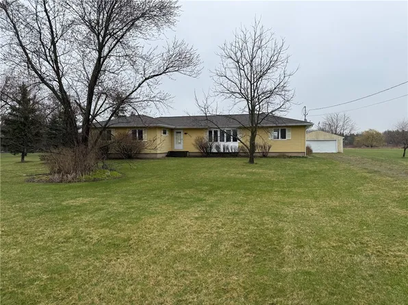 4209 Wick Rd, Lockport, NY 14094