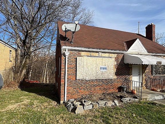 3rd image of 2024 Weron Ln