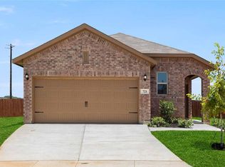 1613 Edgeway Dr, Aubrey, TX 76227