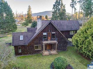 446 W Silberhorn Rd, Sequim, WA 98382