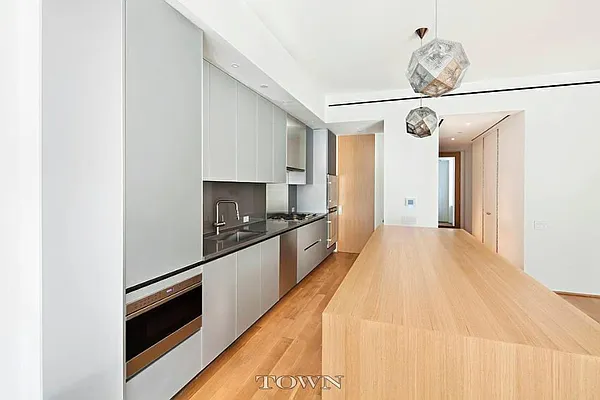 Rented by Town Residential | media 28