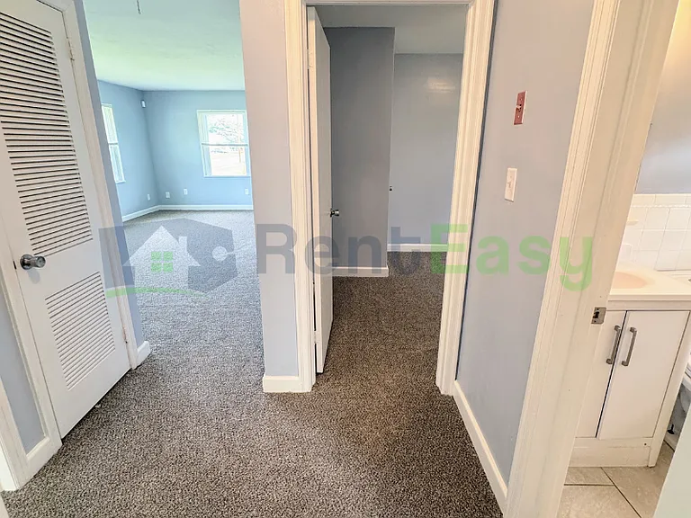 2625 Eastwood Ave — Photo 13