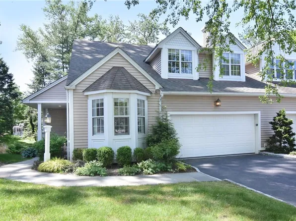 15 Pondview Lane, Yonkers, NY 10710