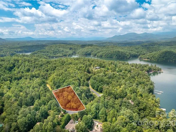 511 Harborside Dr #241, Nebo, NC 28761